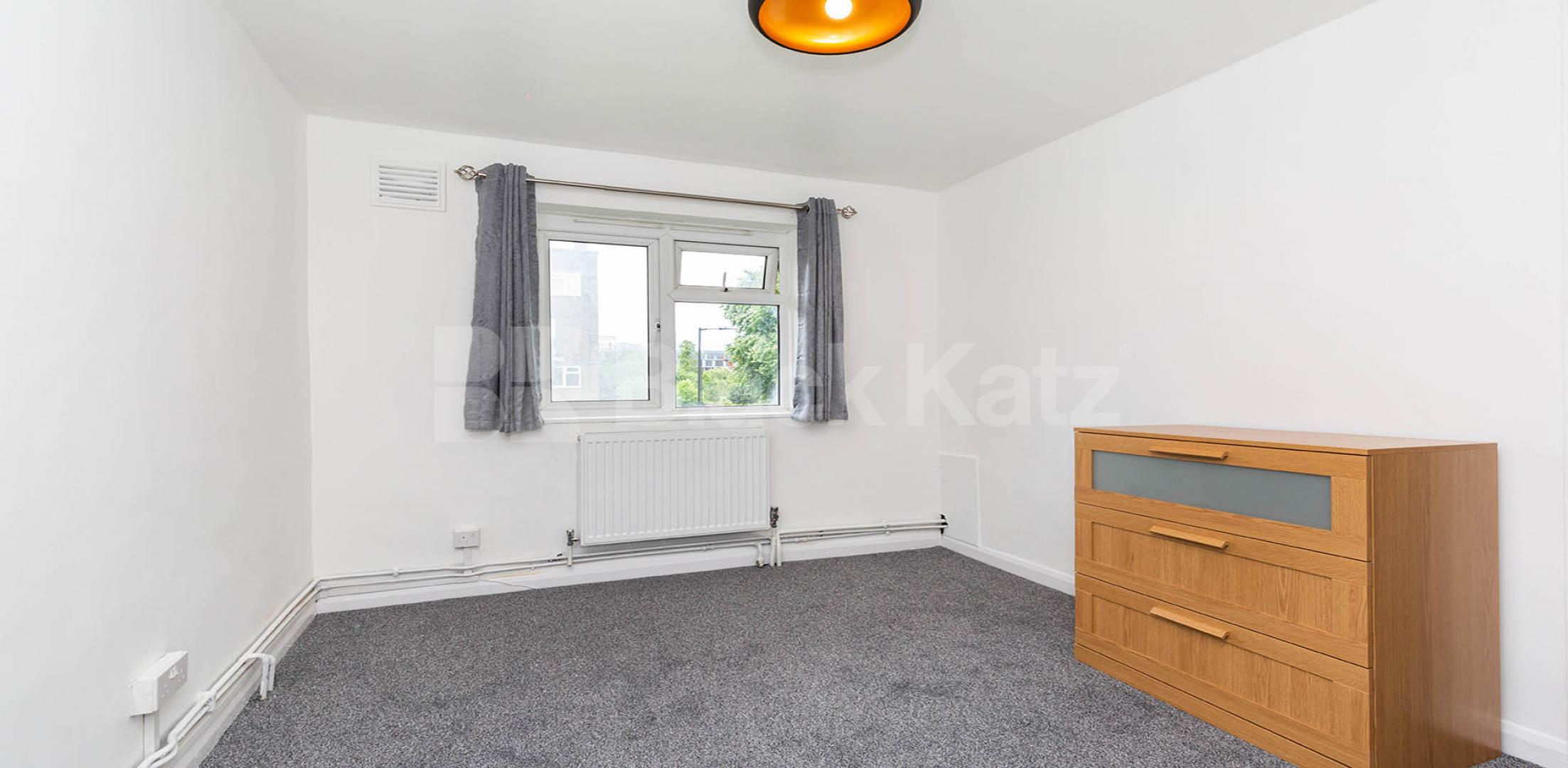 			2 Bedroom, 1 bath, 1 reception Apartment			 Kent Street, HOXTON - SHOREDITCH - HAGGERSTON 